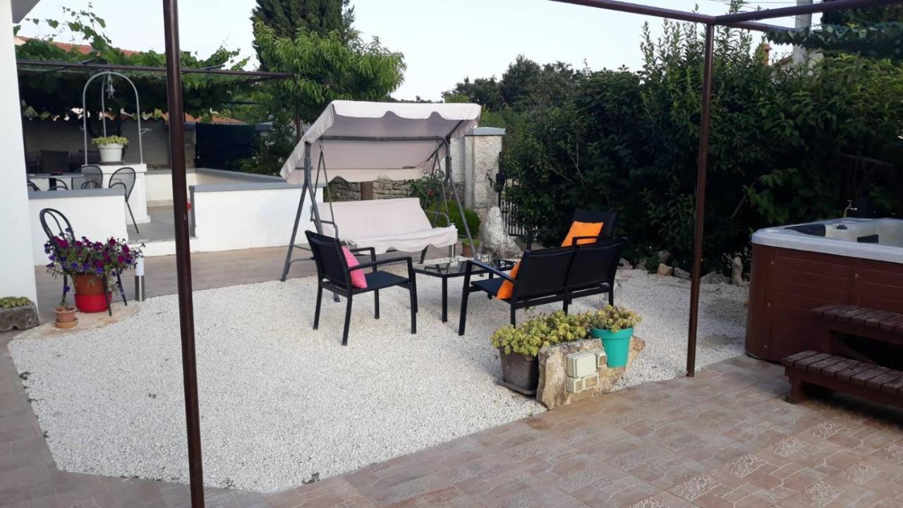 Holiday Home Dioniza Vodnjan Kültér fotó